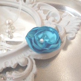 Barrette demoiselle d'honneur fleur bleu turquoise Léa personnalisable