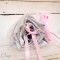 Mariage rose gris porte-alliances original fleurs personnalisable