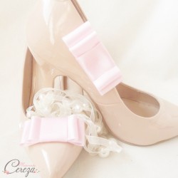 Bijoux de chaussures noeud rose pâle Mary
