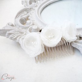 Peigne de mariée fleurs d'organza 'Mélina' romantique