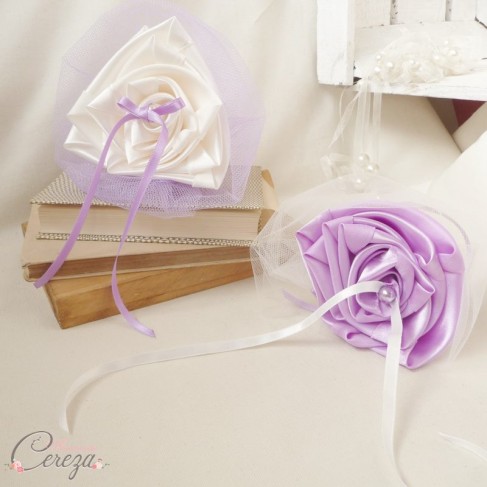 Mariage mauve parme ivoire porte-alliance Duo floral personnalisé