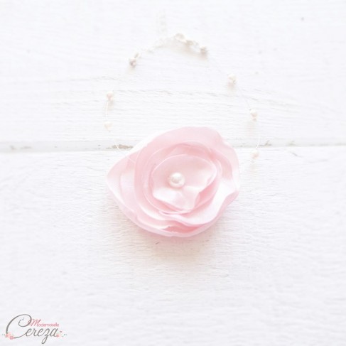 Bracelet mariée fleur rose pâle perles romantique "Lila" personnalisable