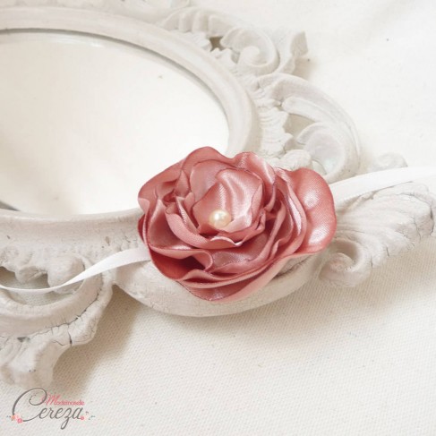 Accessoire fleuri demoiselle d'honneur mariage vieux rose bracelet Adèle