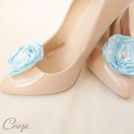 Bijoux d'escarpins mariage fleur bleu ciel "Laura"