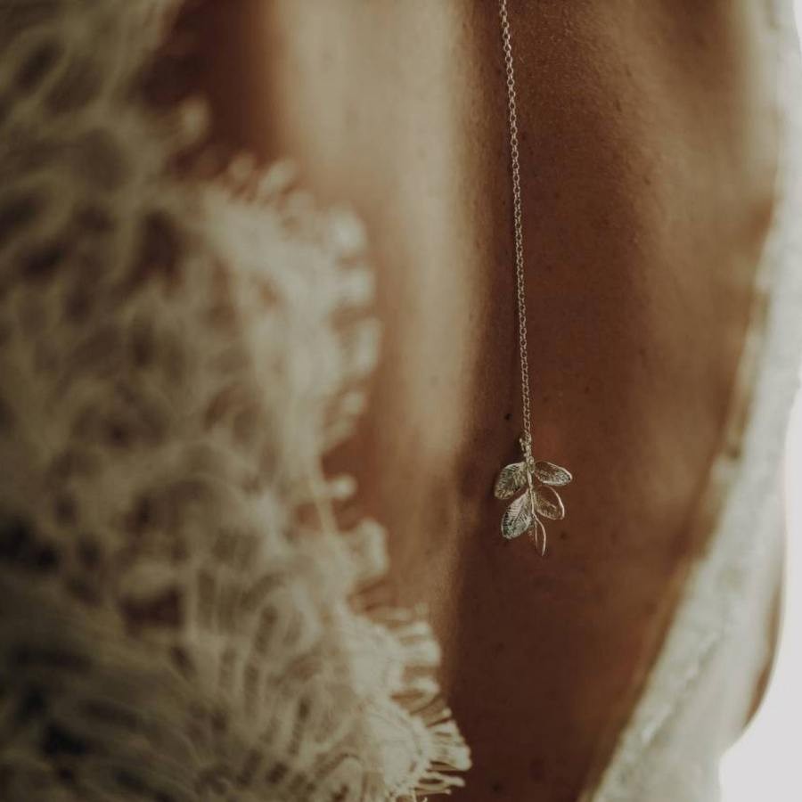Collier Fantaisie Gris Argenté Fleurs - Mariage, Soirée