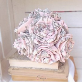 Bouquet de mariée bucolique Toile de Jouy rose gris "Pauline"