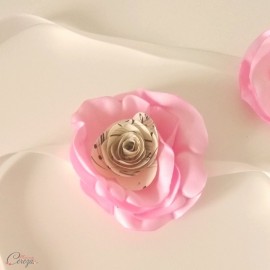 Bracelet temoin enfant fleur rose et partition musique "Evie"