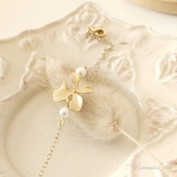 Bracelet mariée élégant fleur perles plaqué or ou argent "Awena"  Bijou mariage personnalisable