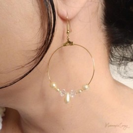 Boucles d'oreille mariee créoles perles nacrées et cristal Swarovski "Maritsa" bijou mariage bohème