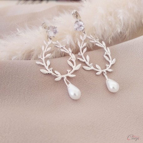 Boucles D'oreilles Pendantes Bohème - Perles Turquoise Sur Feuille Dorée, Fermoir Clous, Neuves Avec étiquettes