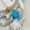 Collier Alia pendentif bleu et or - Bijou créateur
