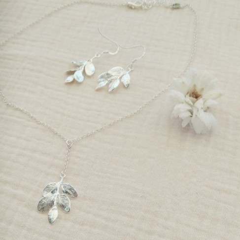 Collier mariée pendentif feuille sur-mesure - Bijou mariage Collier mariée pendentif feuille sur-mesure - Bijou mariage