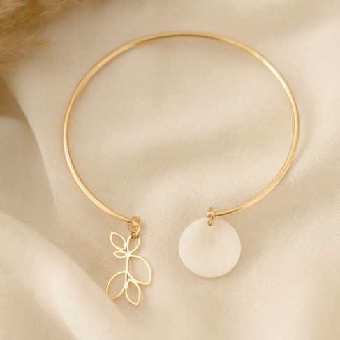 Bracelet mariée palet de nacre et feuille ajourée doré ou argenté jonc "Mona" bijoux mariée
