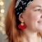 Boucles d'oreille résine pétales de fleur rouge  - Bijou tendance