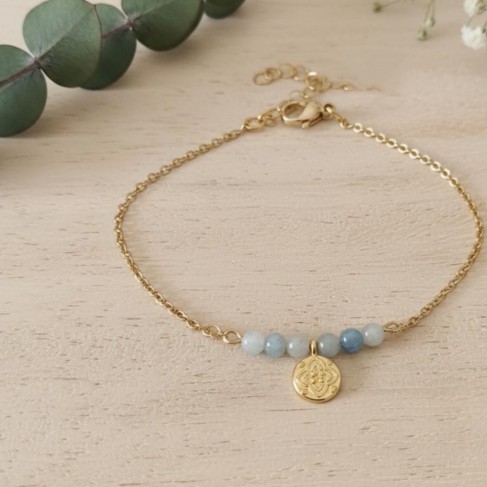 Bracelet pierre naturelle aigue-marine et médaille dorée "Océania"- Bijou porte-bonheur - Bijou pierre naturelle
