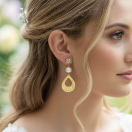 Boucles d'oreille mariee strass zircon et perles baroques "Constance"