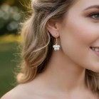 Boucles d'oreille mariage perles peu pendantes "Fleur"