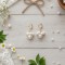 Boucles d'oreille mariage perles peu pendantes "Fleur"