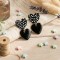 Boucles d'oreilles coeurs noir pois - Bijou tendance