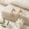 Boucles d'oreille chic zircons forme feuille "Cilia" - Bijoux mariage