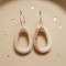 Boucles d'oreille maxi beige marbré  - Bijou tendance