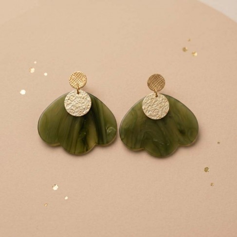 Boucles d'oreille p&eacute;tales de fleur vert  - Bijou tendance