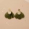 Boucles d'oreille pétales de fleur vert  - Bijou tendance