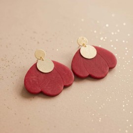 Boucles d'oreille résine pétales de fleur rouge  - Bijou tendance