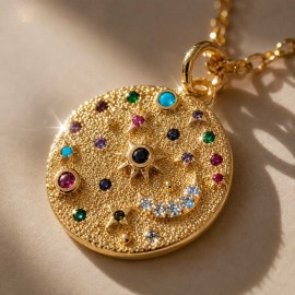 Collier bohème chic doré à pendentif zircons colorés
