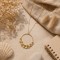 Collier long bohème chic doré à pendentif floral