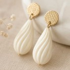 Boucles d'oreilles bohème chic goutte ivoire