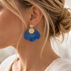 Boucles d'oreilles bohème chic bleues en résine marbrée