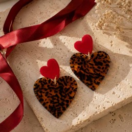 Boucles d'oreilles cœurs rouges & résine léopard