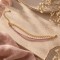 Bracelet Bohème Chic 3 rangs – Rubans rose poudré & chaîne dorée