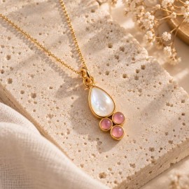 Collier nacre véritable et calcédoine rose "Capucine"