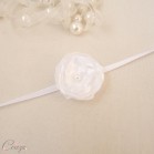 Bracelet fleur blanche demoiselle d'honneur - accessoire cortège mariage