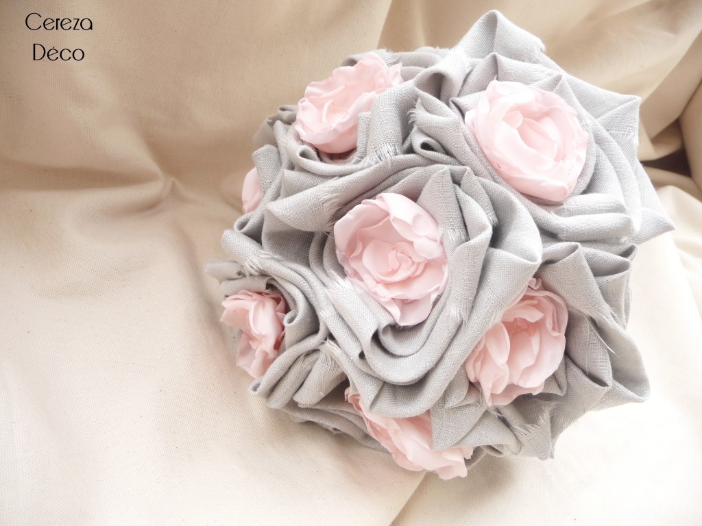 mariage rose et gris bouquet de mari