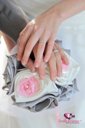 bouquet mariage original tissu blanc rose gris argent Anne Sophie 15