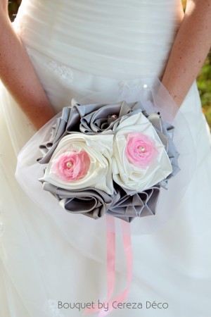 bouquet mariage original tissu blanc rose gris argent Anne Sophie (5)