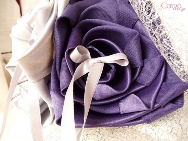 mariage violet gris argent porte alliance original fleur bouquet cereza personnalise