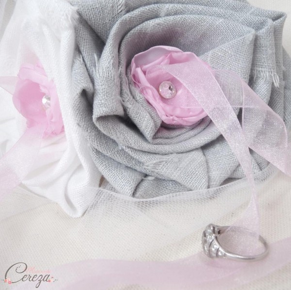 porte alliance fleur mariage féérique rose gris blanc strass cereza deco 3
