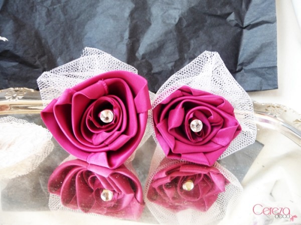 boutonniere marie temoin personnalisees Mademoiselle Cereza