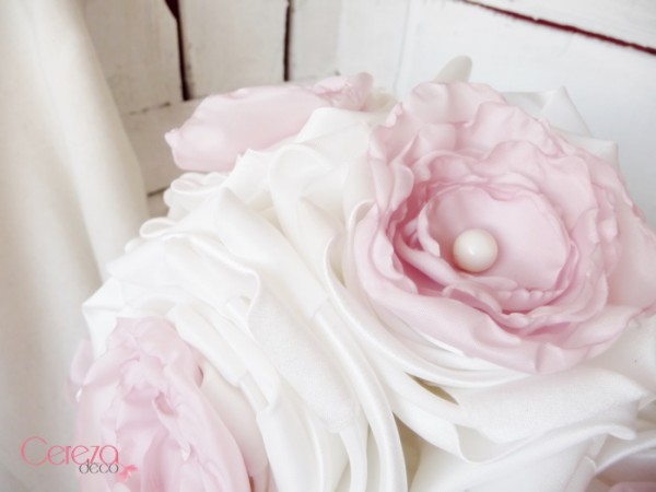 mariage rose poudre bouquet mariee tissu Mademoiselle Cereza Deco