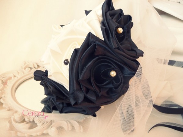 bouquet bijou mariage baroque ivoire noir tissu cereza deco 7