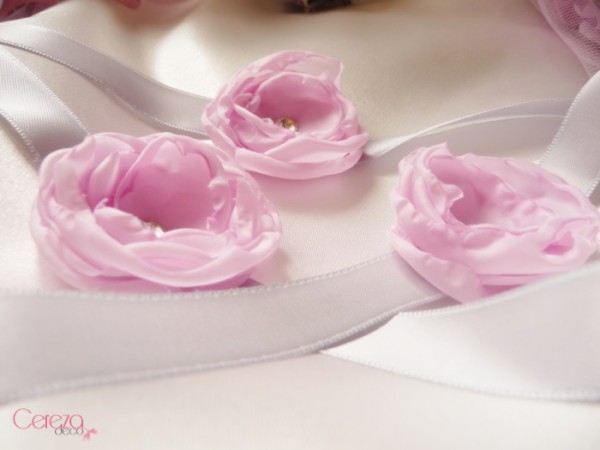 mariage rose gris bracelets fleur demoiselle honneur Cereza Deco 