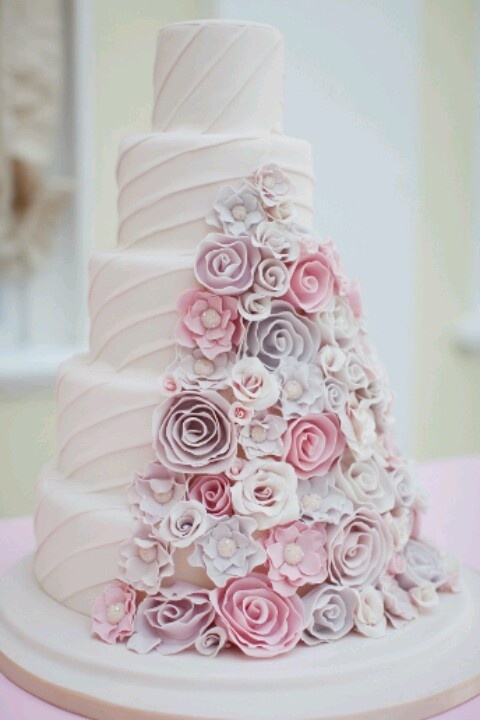 mariage rose gris idee candy wedding cake fleuri Mademoiselle Cereza blog mariage