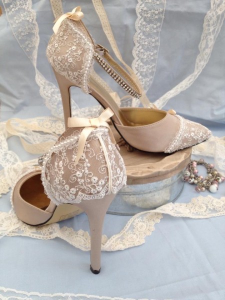 chaussures mariage rose poudré dentelle personnalisees Mademoiselle Cereza blog mariage