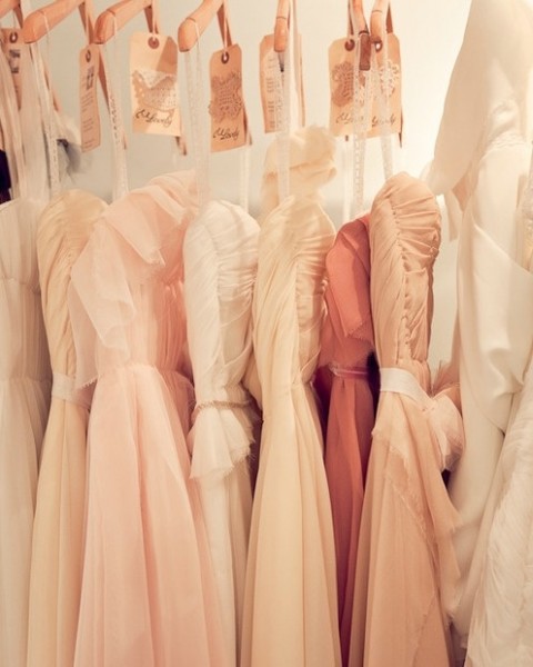 robes demoiselles honneur mariage boudoir poudre blush, corail, peche, abricot, ivoire Mademoiselle Cereza blog mariage