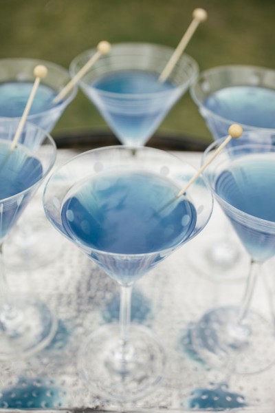 idee originale mariage bleu ciel ivoire blanc cocktail colore Mademoiselle Cereza blog mariage