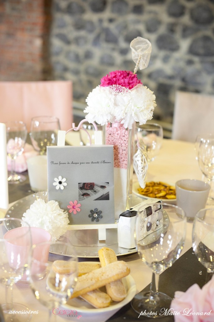mariage romantique feerique original deco rose gris déco table blanc fuchsia 3 Mademoiselle Cereza blog mariage